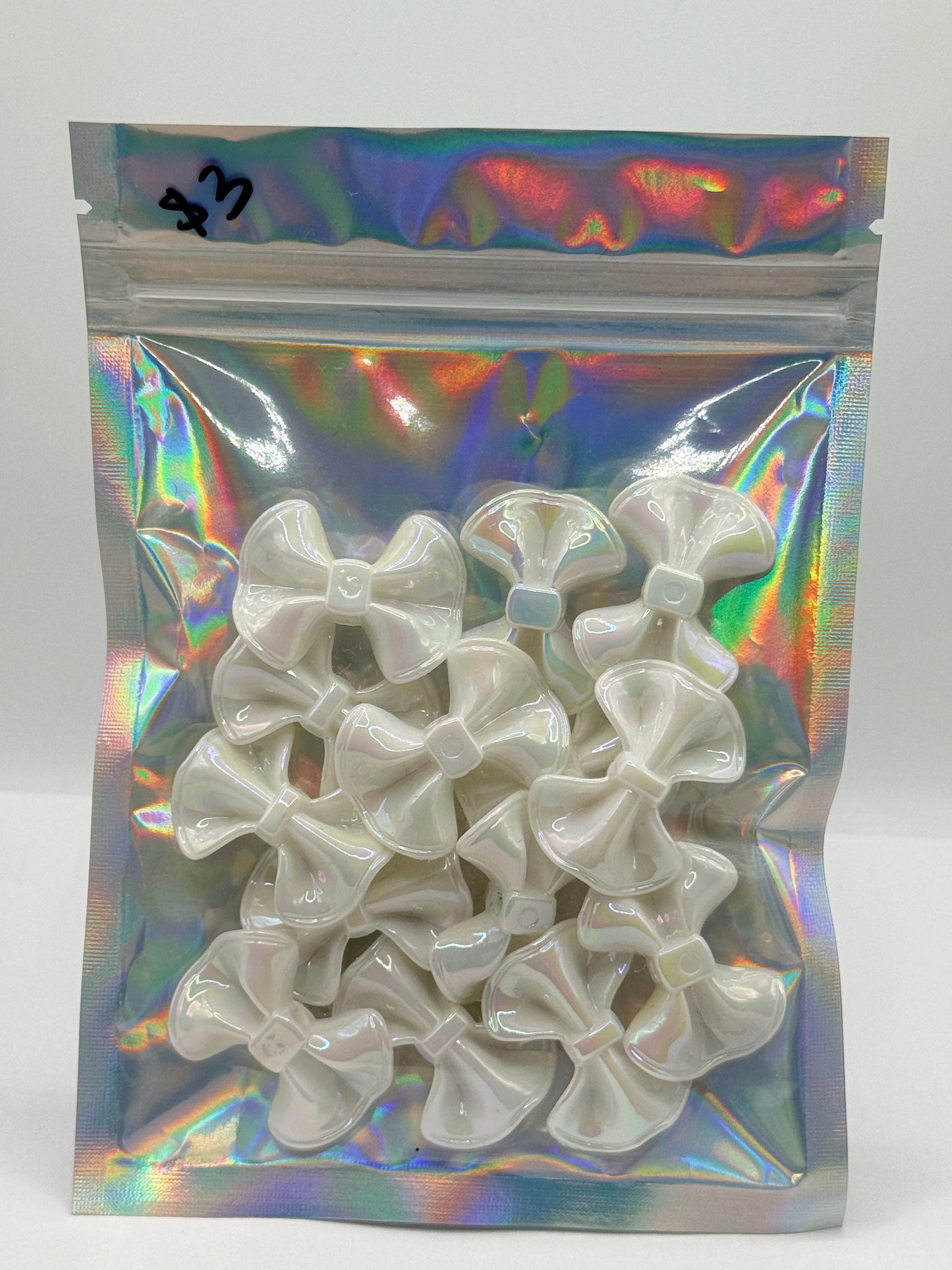 White Bows (14pcs)